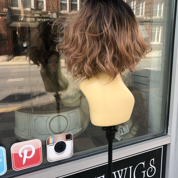 Bob Wig short sidePart earth tones blonde brown